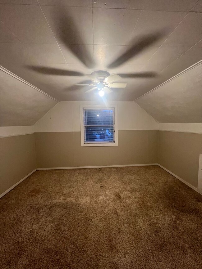 Building Photo - Spacious 4 Bedroom Hamilton, MI