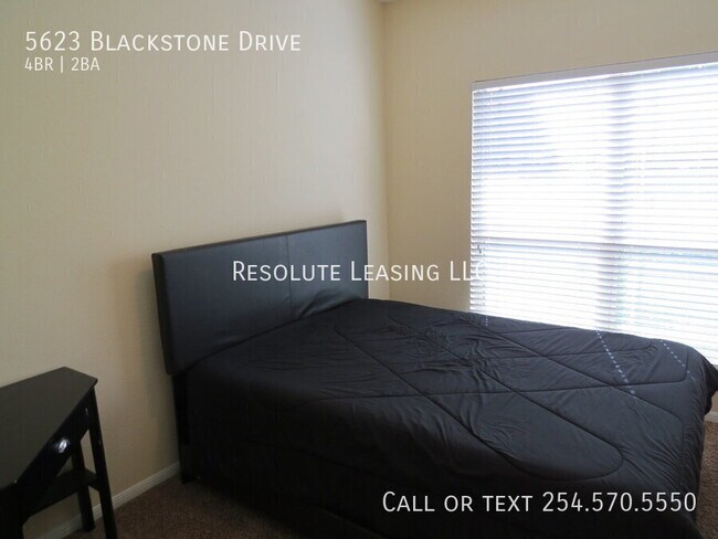 Building Photo - 5623 Blackstone Dr