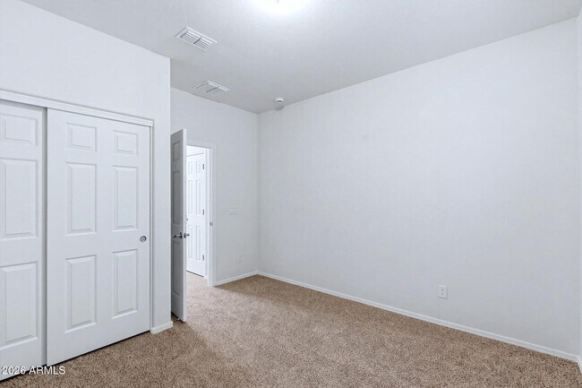 Building Photo - 10733 W Lariat Ln