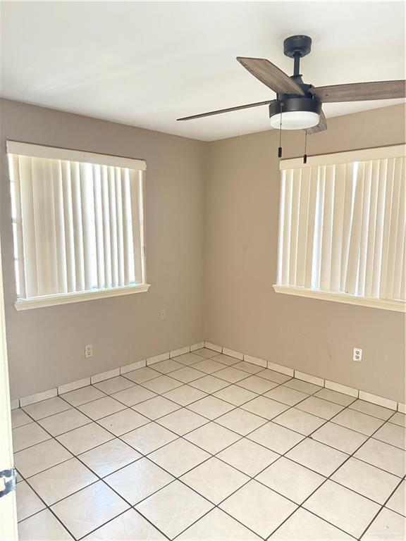 Building Photo - 18 Royal Palm St