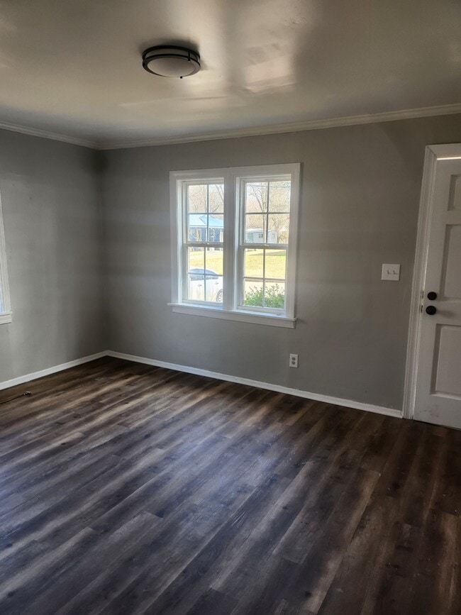 Building Photo - 1119 S Washington Ave