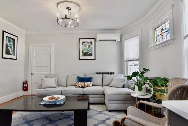 Building Photo - 14 Castlerock St