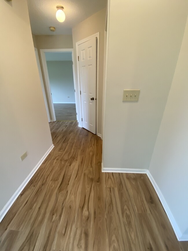 Building Photo - 1146 Courtland Dr