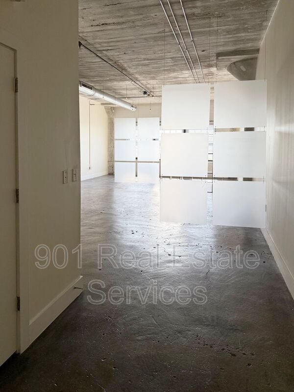 Building Photo - 505 Tennessee St