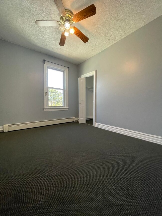 Building Photo - 304 Fulton Ave