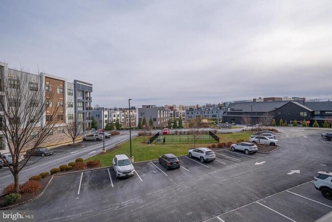 Building Photo - 220 Charles Ellis Dr