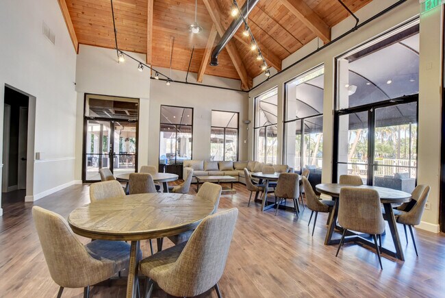 Building Photo - 11073 Harbour Springs Cir