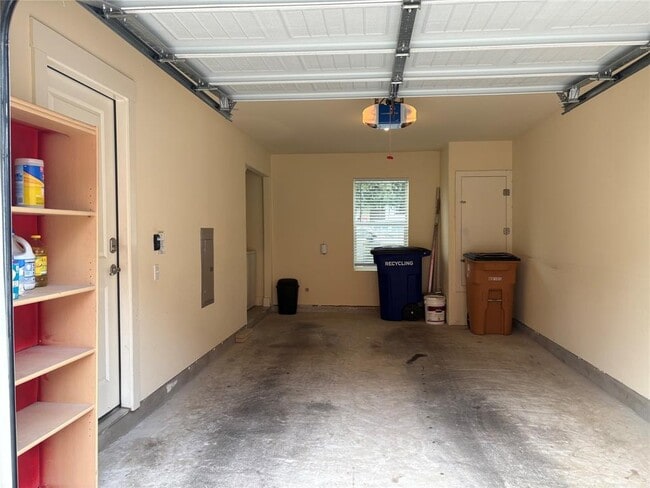 Building Photo - 1601 Miriam Ave