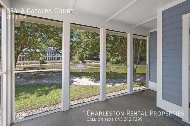 Building Photo - 854-A Catalpa Court-