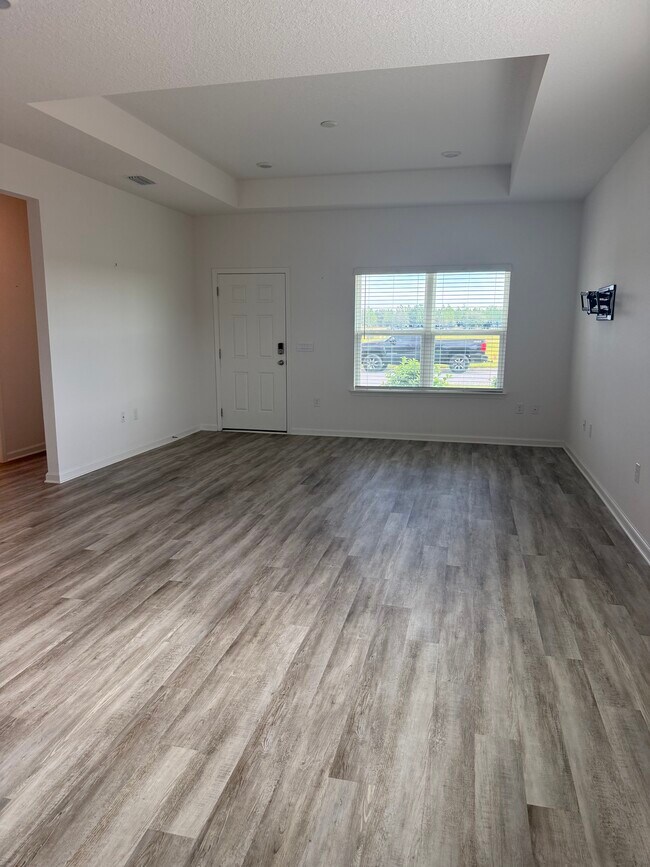 Building Photo - 96 Sweetthorn St