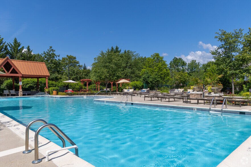 Pool - The Mews at Princeton Junction