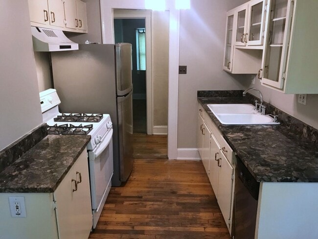 Building Photo - 2 bdrm, 2 bath home in East Atlanta
