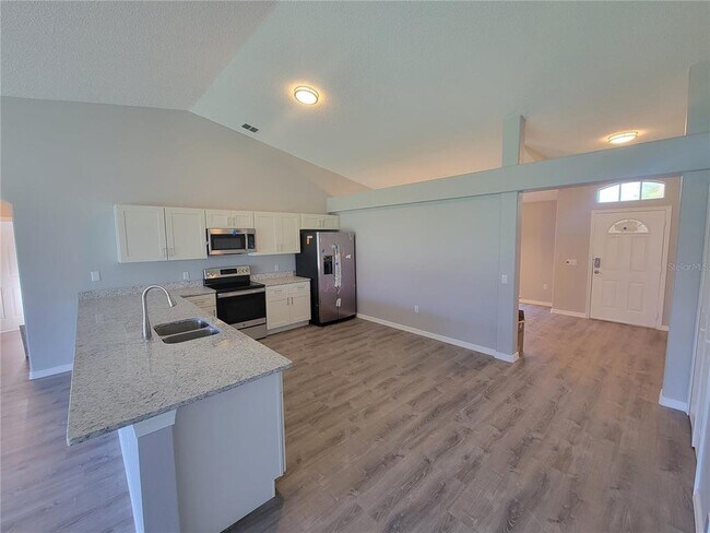 Building Photo - 60 Alicante Ct