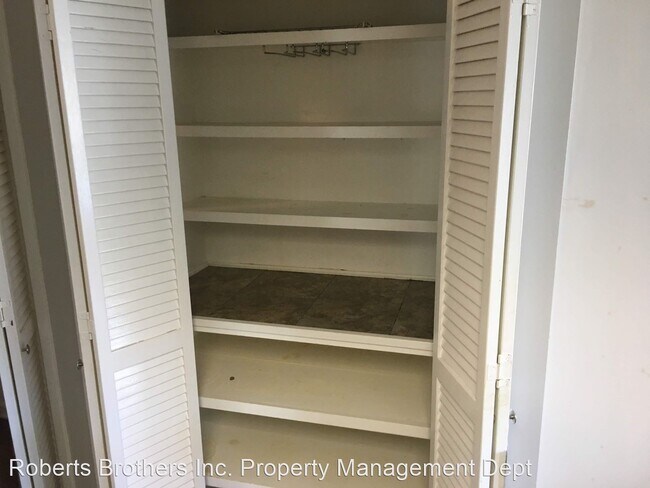 Building Photo - 1 br, 1 bath House - 2066 Sea Cliff Drive