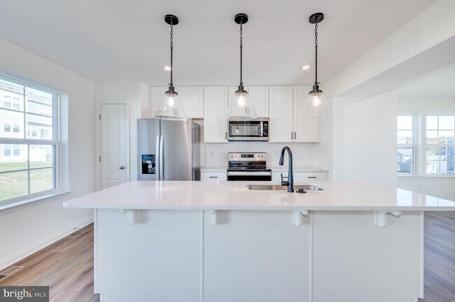 Building Photo - 115 Tuxford Rd