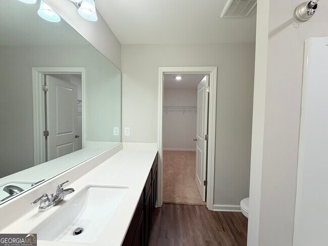 Building Photo - 301 Pescara Ct