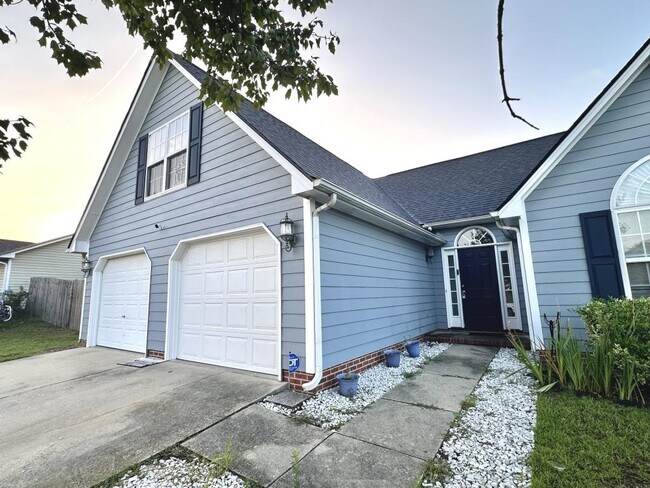 Building Photo - 1002 Coalport Rd
