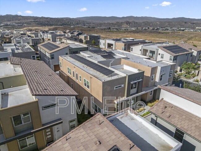 Building Photo - 26912 W Winding Trail Ct