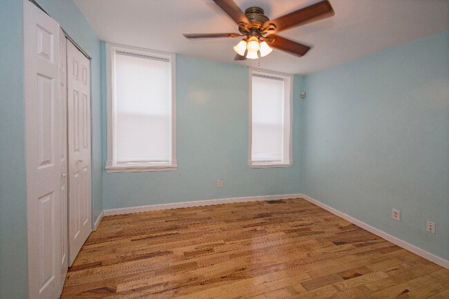 Building Photo - 2221 Benton St