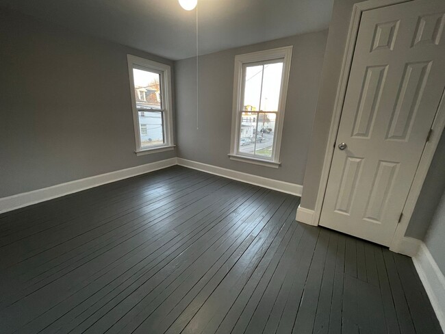 Building Photo - 215-217 Cleveland Avenue