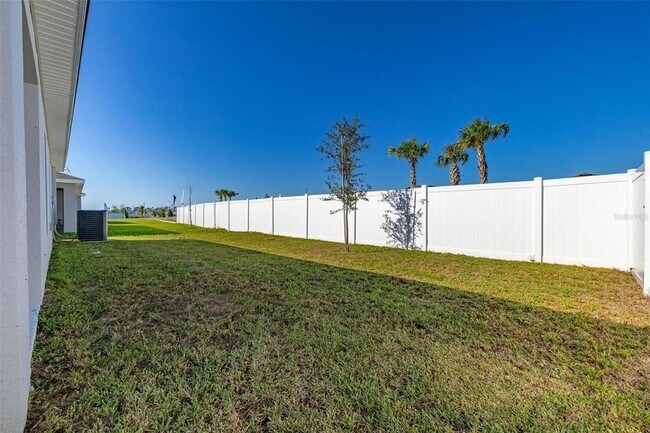 Building Photo - 1750 Daystar Dr