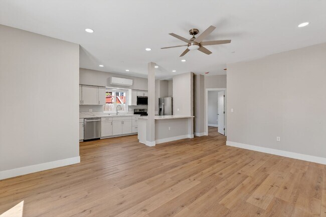 Building Photo - 1520 Independence Way