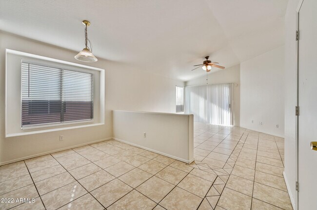 Building Photo - 2607 E Anderson Dr