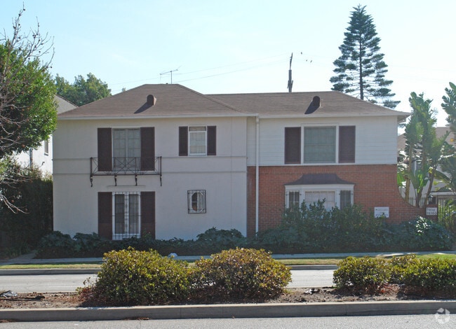 Building Photo - Shirley Court