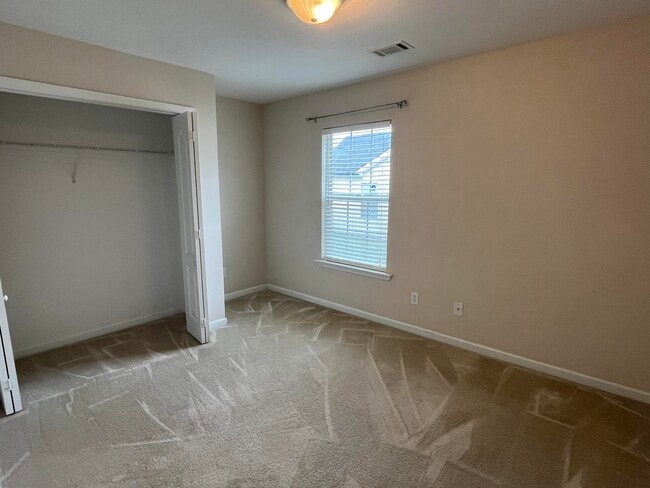 Building Photo - 707 Keyes Dr