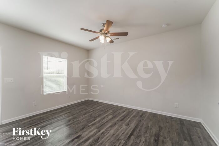 Building Photo - 10714 Rivergate Dr NW