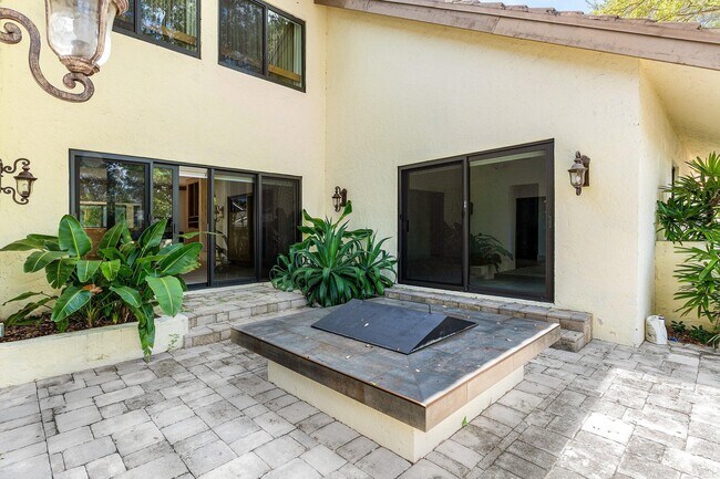 Building Photo - 4140 Sanctuary Ln