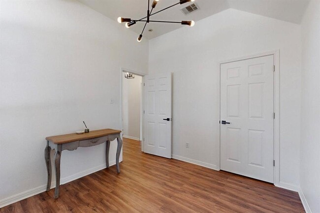 Building Photo - 2508 Willow Way