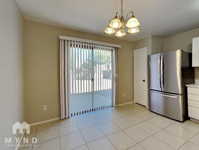 Building Photo - 12459 N Pablo St