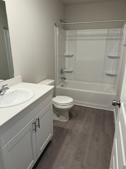 Building Photo - 2027 Summer Night Dr