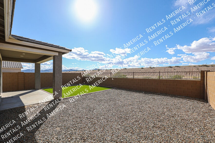 Building Photo - 18164 N Bell Pointe Blvd
