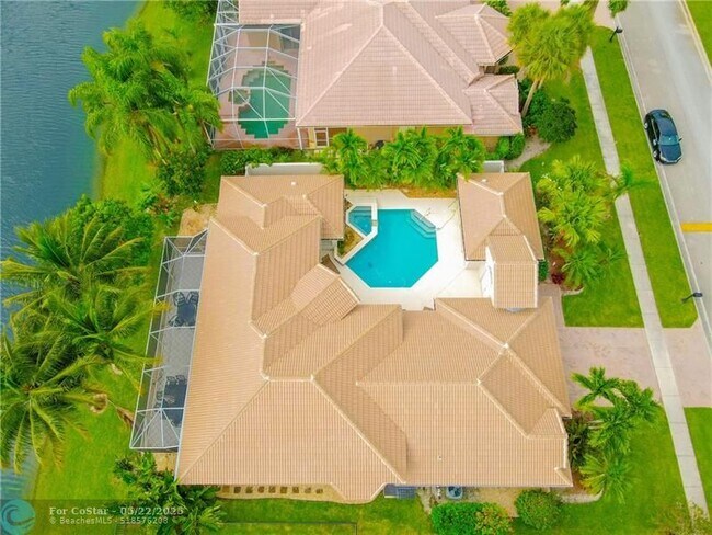 Building Photo - 20107 Ocean Key Dr