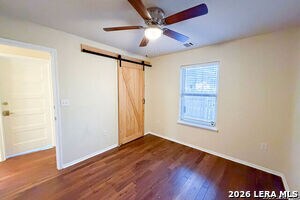 Building Photo - 220 Hansford St