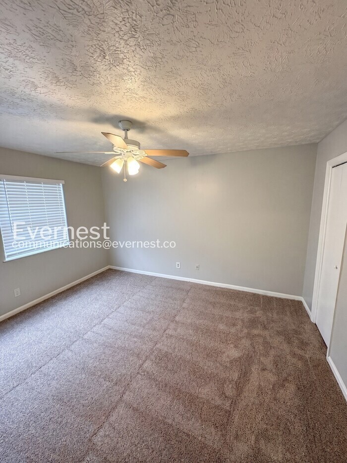 Building Photo - 1760 Wesley Way NW