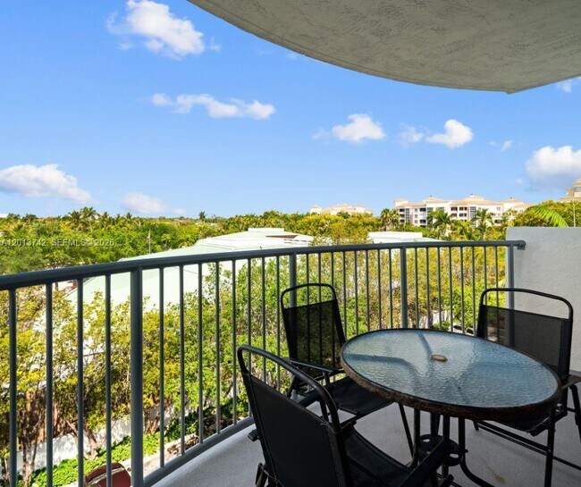 Building Photo - 210 Seaview Dr