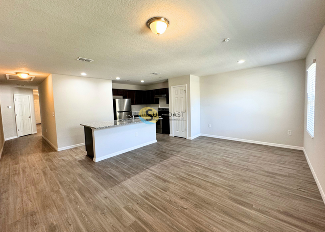 Building Photo - 6461 Sweetbay Ln