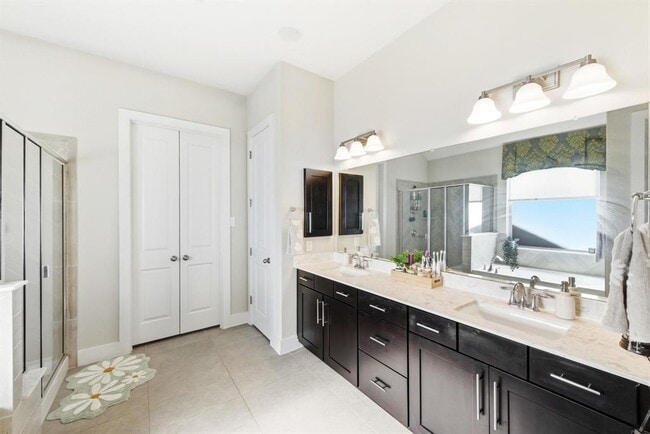 Building Photo - 108 Leon Loop