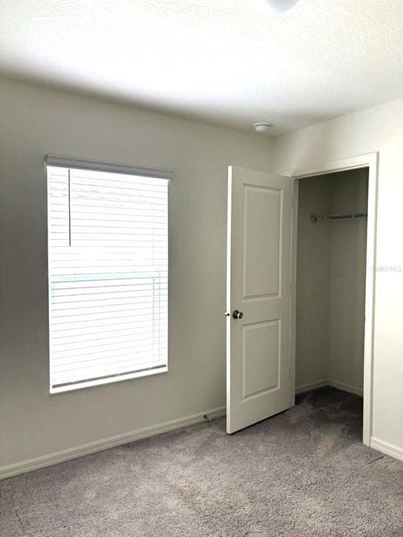 Building Photo - 9151 Oscraft Dr
