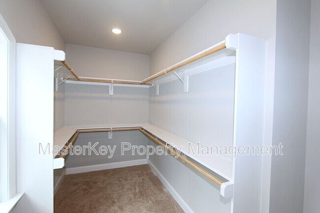 Building Photo - 170 Cotten Dr