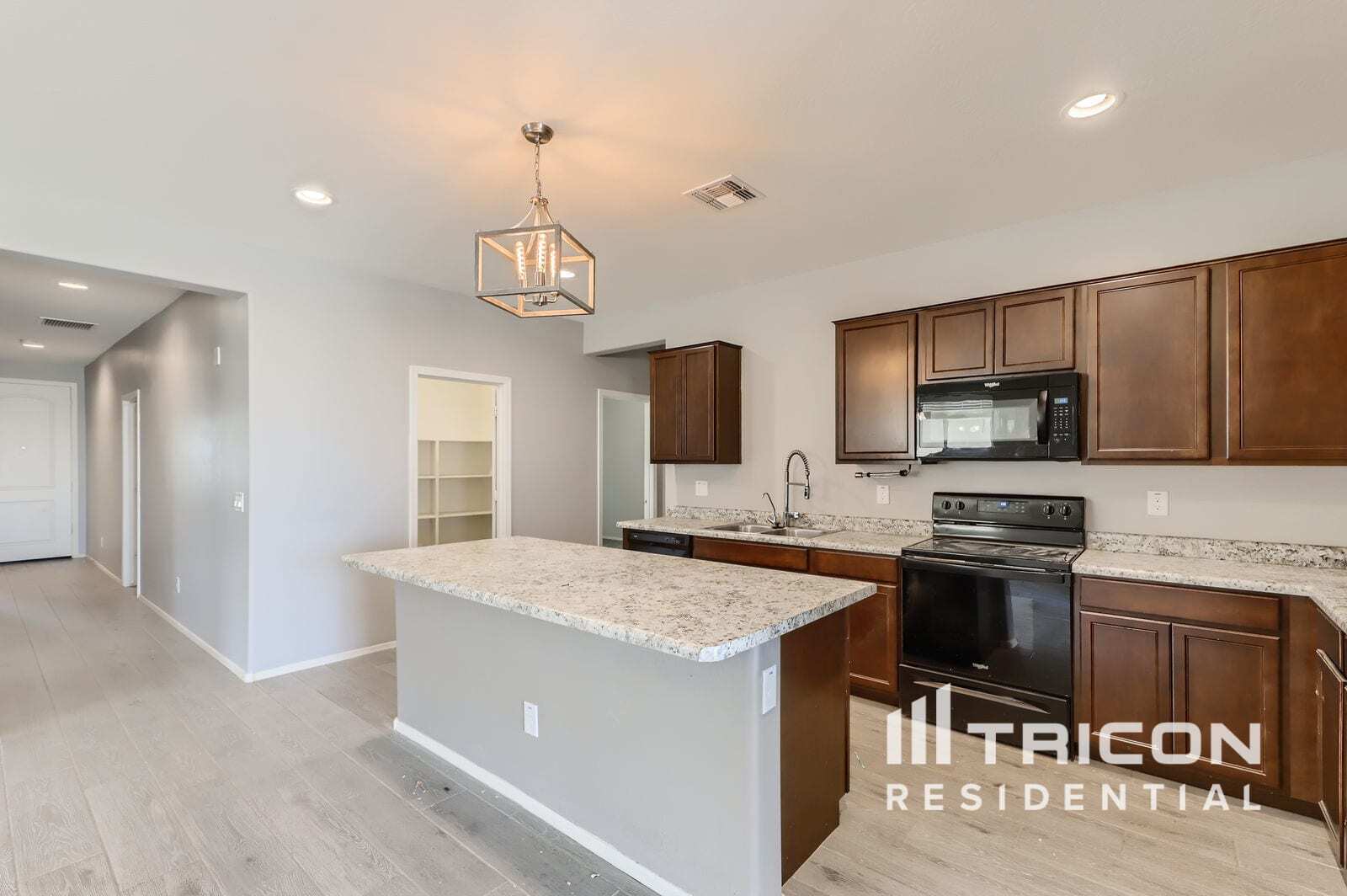 Building Photo - 17532 W Monte Lindo Ln