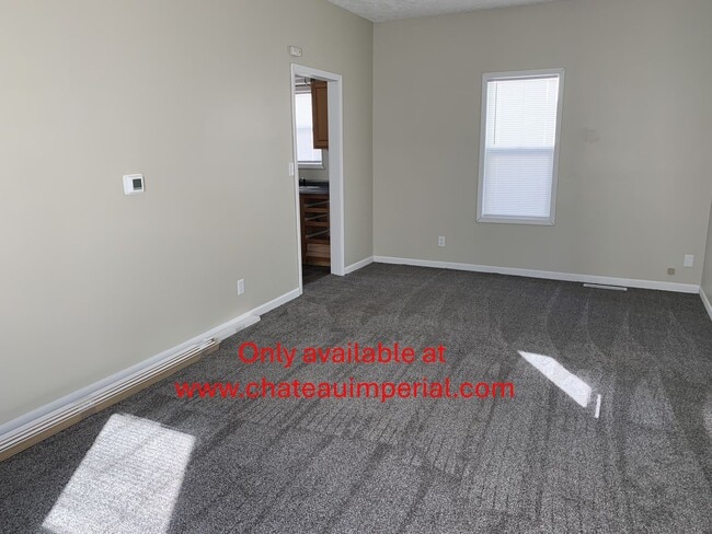 Building Photo - 1 bed 1 bath house