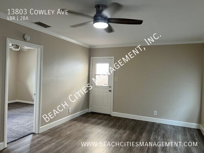 Building Photo - 13803 Cowley Ave