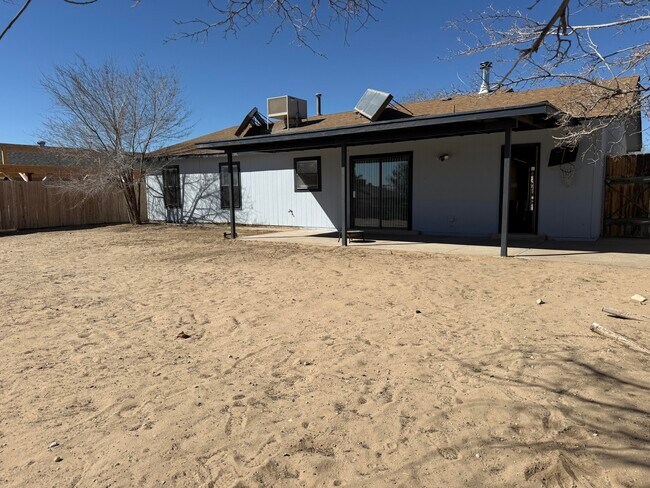 Building Photo - 840 Bravo Ct SE