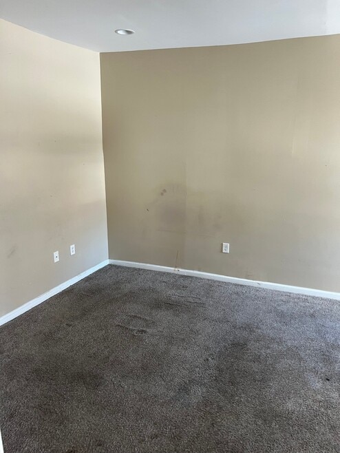 Building Photo - 525 Normandy Ave
