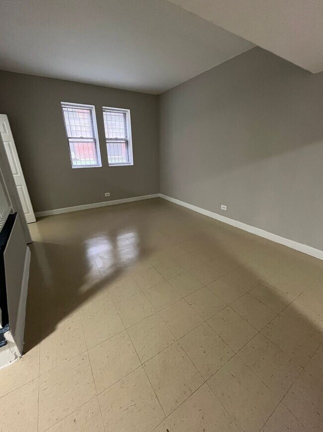 Building Photo - Cermak-MASTER