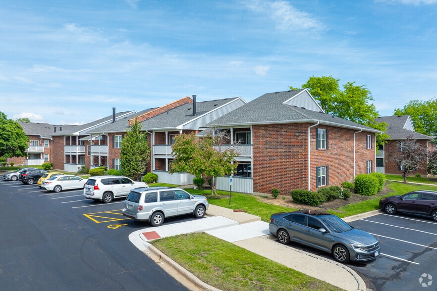 Primary Photo - Ashton Arlington Heights